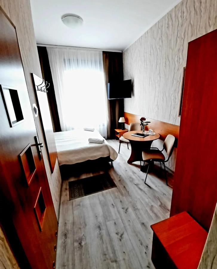 Hotel Bursztyn Kaliszki 외부 사진