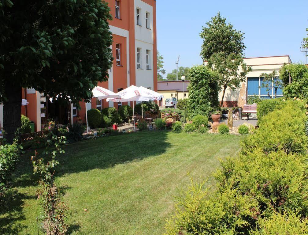 Hotel Bursztyn Kaliszki 외부 사진