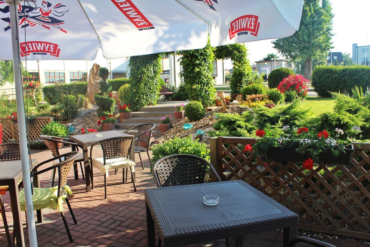 Hotel Bursztyn Kaliszki 외부 사진
