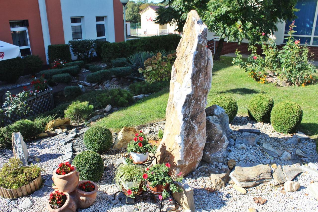 Hotel Bursztyn Kaliszki 외부 사진