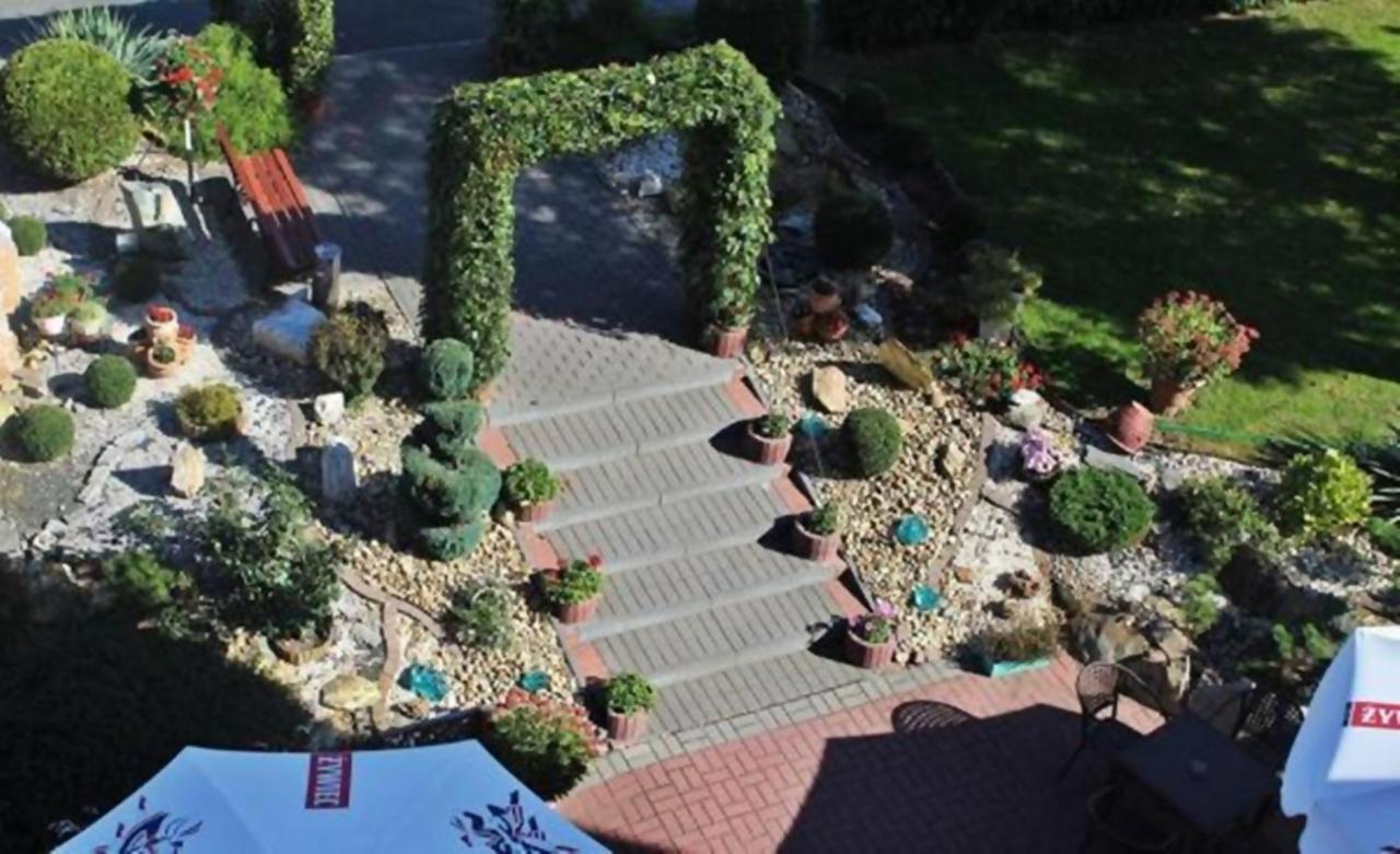 Hotel Bursztyn Kaliszki 외부 사진
