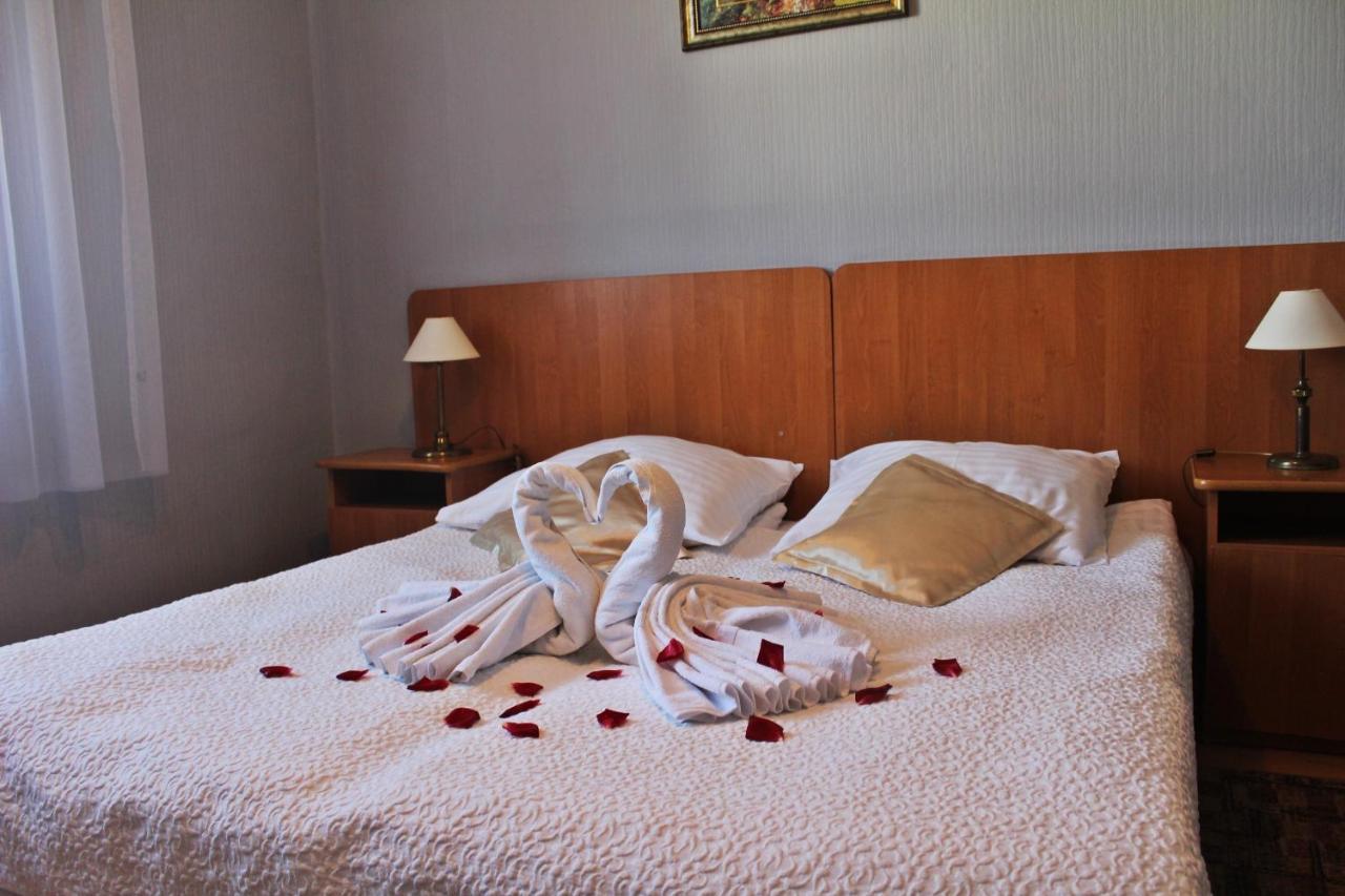 Hotel Bursztyn Kaliszki 외부 사진