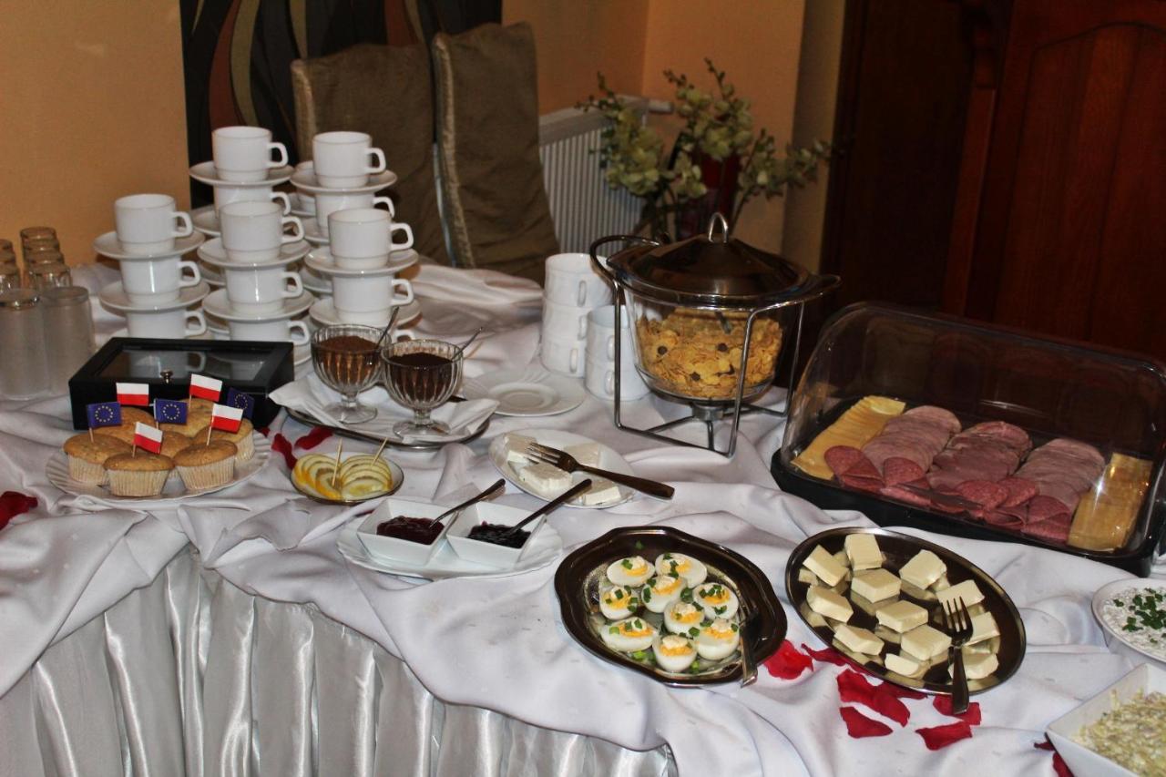 Hotel Bursztyn Kaliszki 외부 사진